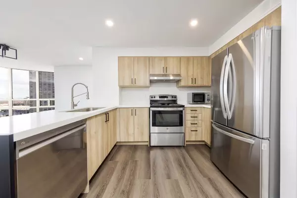 Mississauga, ON L5R 3P5,50 Eglinton AVE W #1105