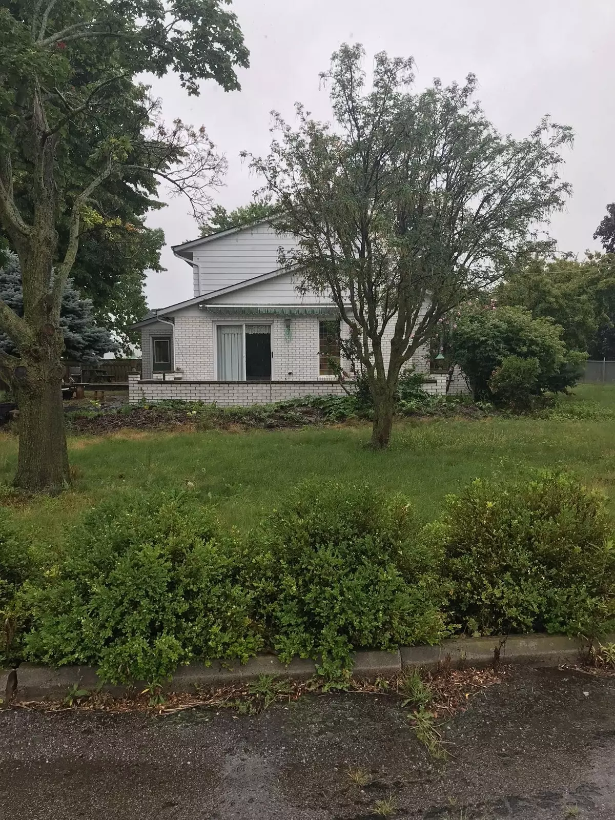 St. Catharines, ON L2R 7K6,376 Read RD