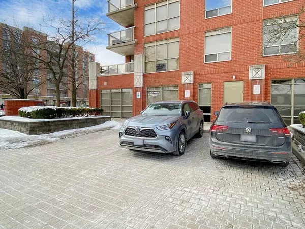 Toronto C06, ON M3H 6B4,800 Sheppard AVE W #C1