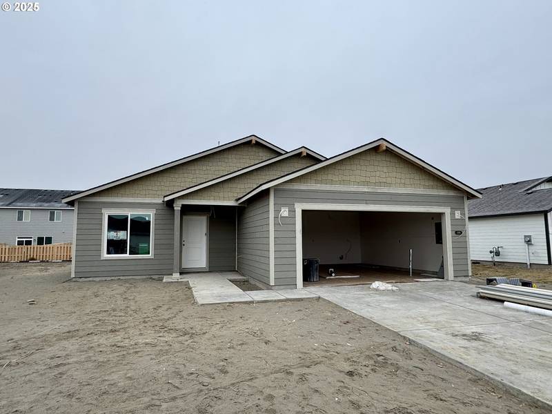 1599 NE 8th PL, Hermiston, OR 97838