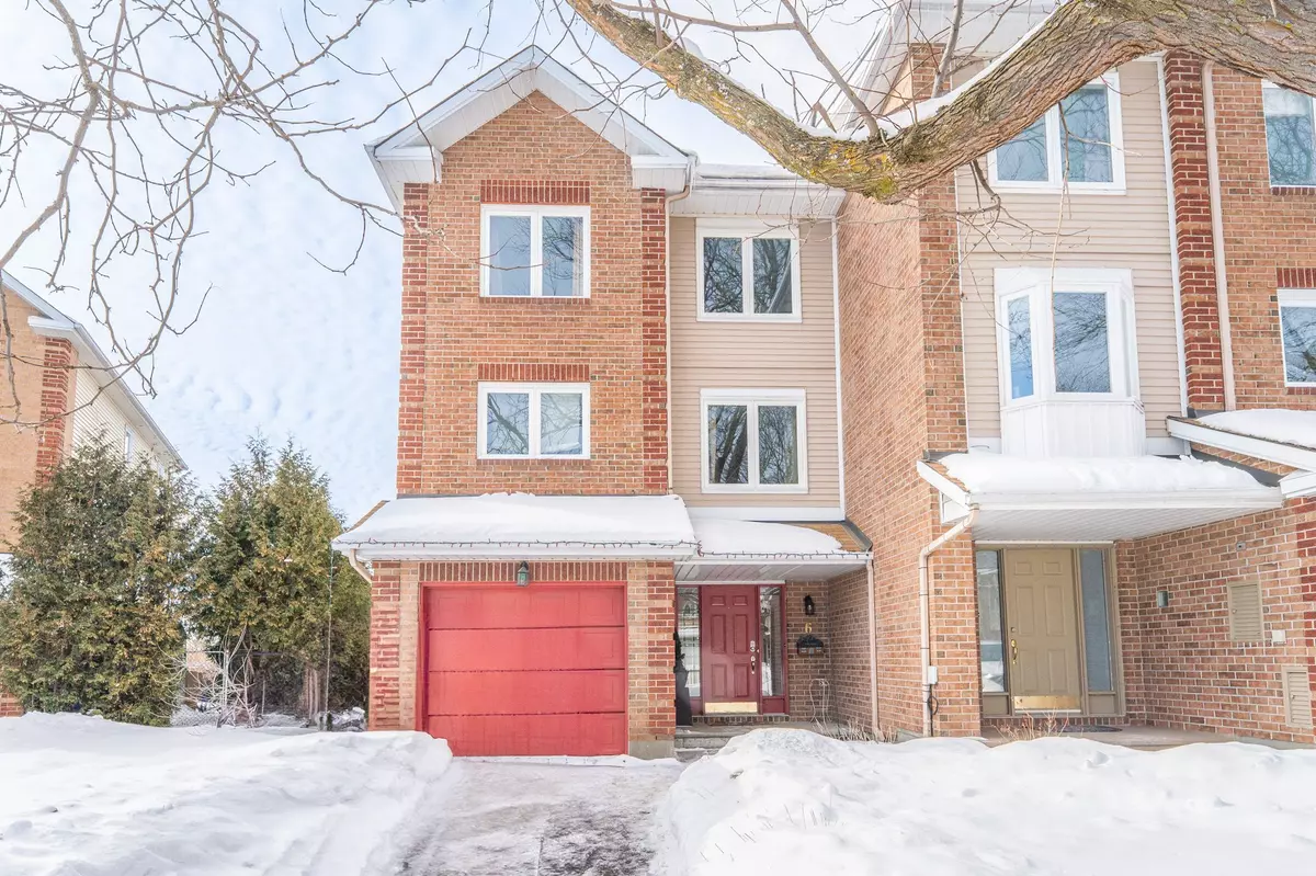 Barrhaven, ON K2J 4A1,6 Mannington CT