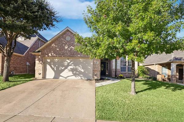 207 Park Haven Boulevard,  Euless,  TX 76039