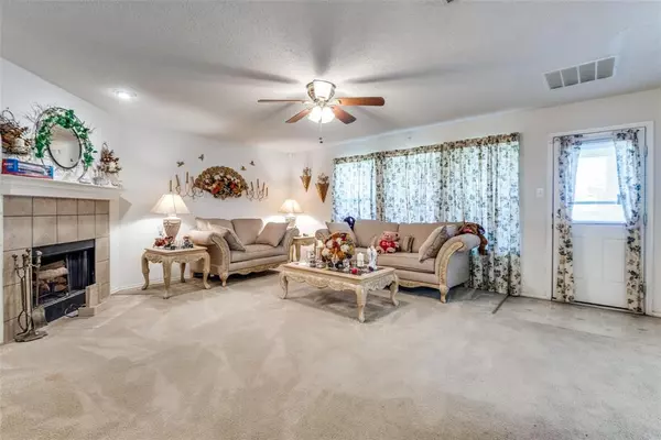 Lancaster, TX 75146,2628 Loch Wood Drive