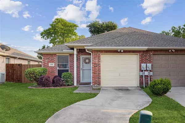 1776 Lago Vista, Little Elm, TX 75068