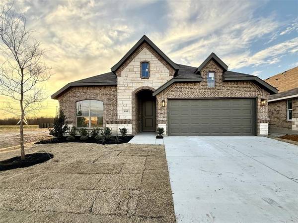 10348 Lenten Rose Street, Fort Worth, TX 76036