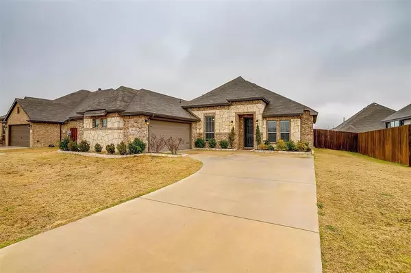 6524 Molly Anita Drive, Burleson, TX 76058