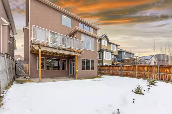 Calgary, AB T3M 0S4,212 Cranarch CIR SE