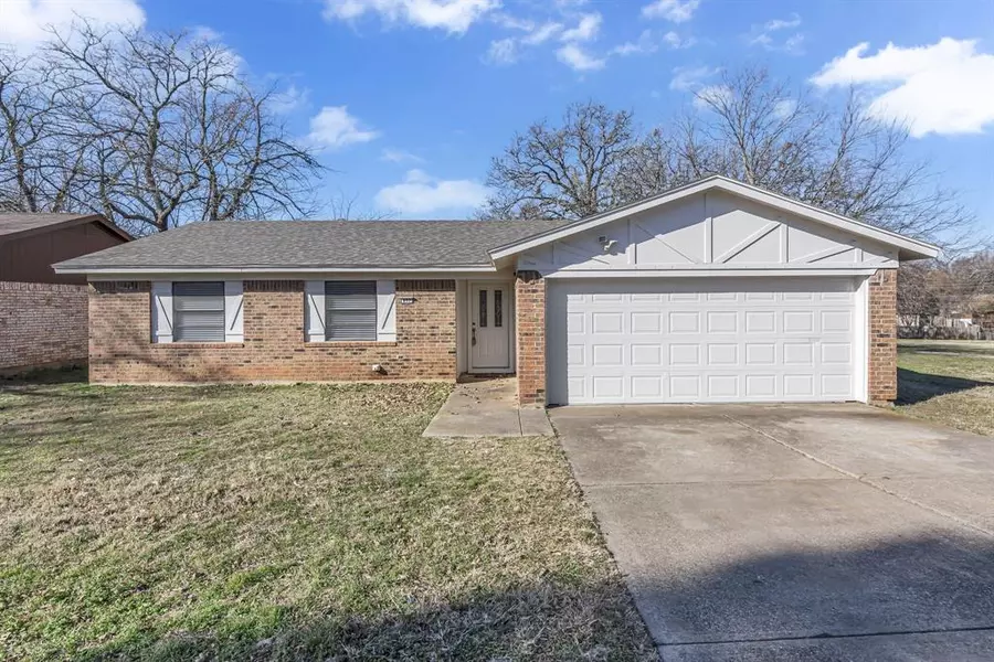 457 Michael Boulevard, Hurst, TX 76053