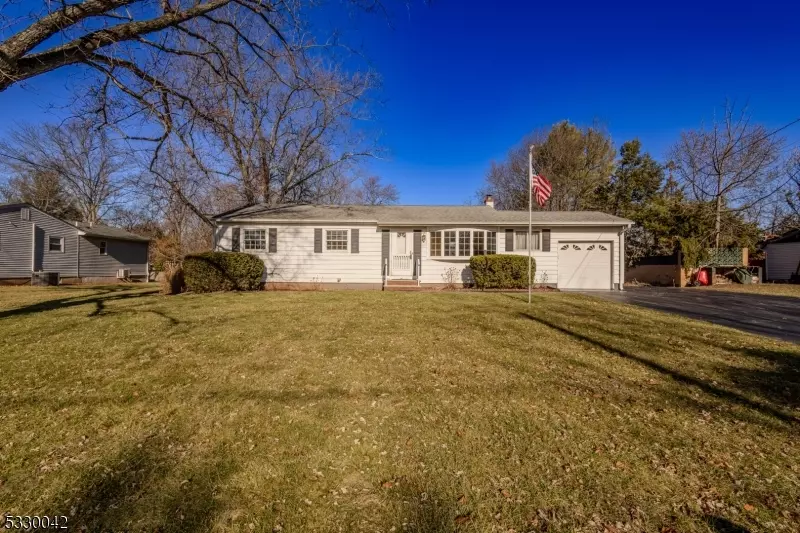 119 Meadowbrook Dr, Hillsborough Twp., NJ 08844