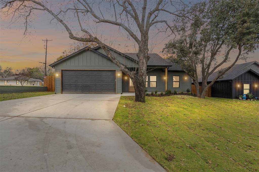 514 S 5th Street,  Grandview,  TX 76050