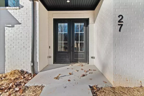 Lynchburg, VA 24502,27 Hickory Hill RD