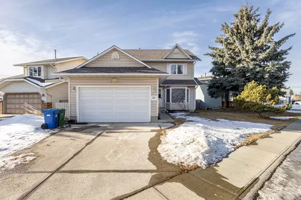 132 Scenic Cove CIR NW, Calgary, AB T3L 1M9