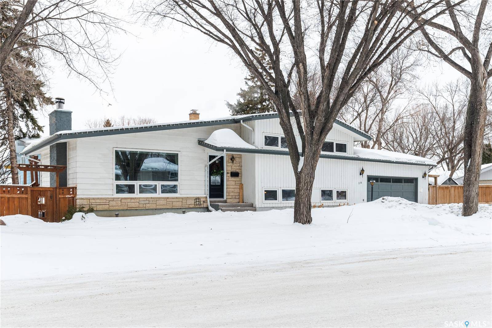 16 Tibbits ROAD, Regina, SK S4S 2Z1