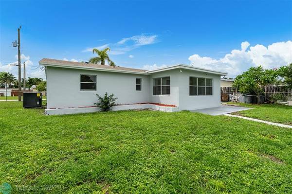 631 NW 38tth Place, Deerfield Beach, FL 33064