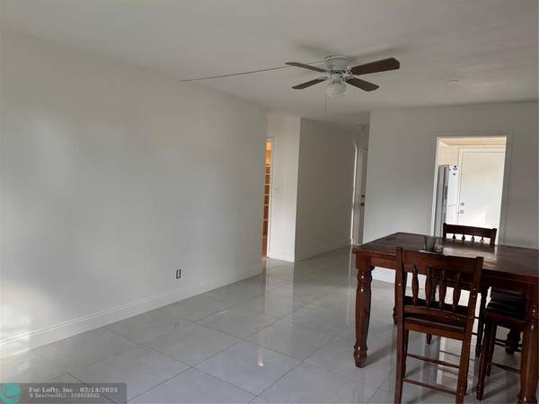 Pompano Beach, FL 33064,1150 E Sample Rd  #102