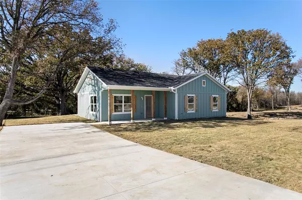 West Tawakoni, TX 75474,421 Caro Drive