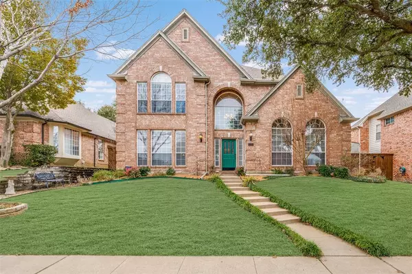 1313 Edgewood Court, Carrollton, TX 75007