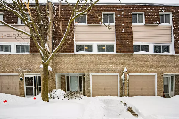 653 Village Pkwy #73, Markham, ON L3R 2R2