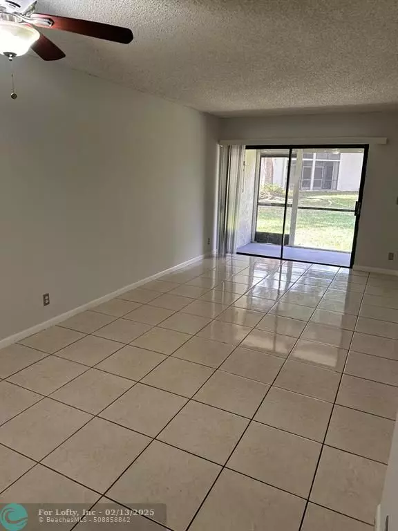 5577 Courtyard Dr  #5577, Margate, FL 33063