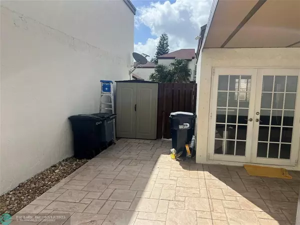 Miami, FL 33172,9725 NW 5th Ter