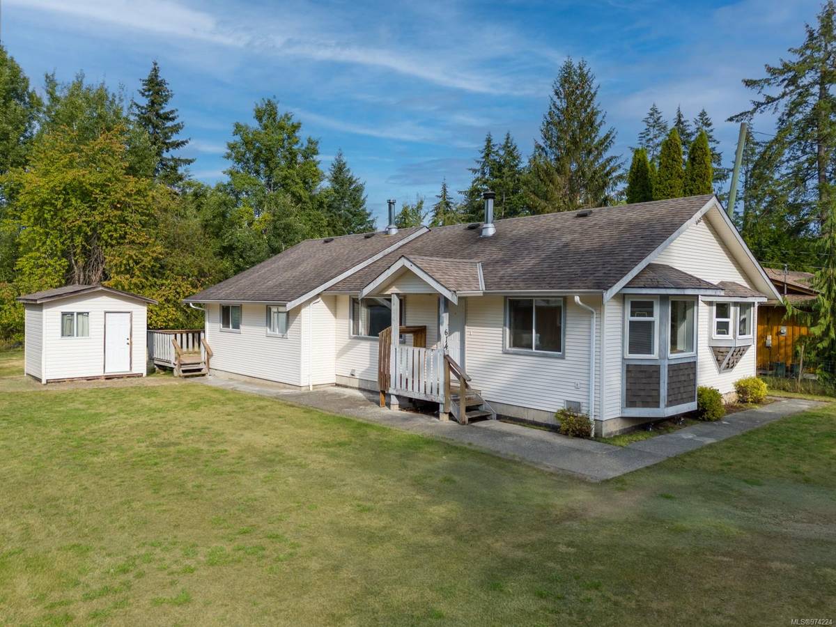 Courtenay, BC V9N 9L9,614 Webb Rd