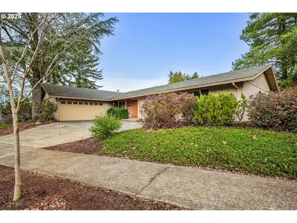 11045 SW BERKSHIRE ST, Portland, OR 97225