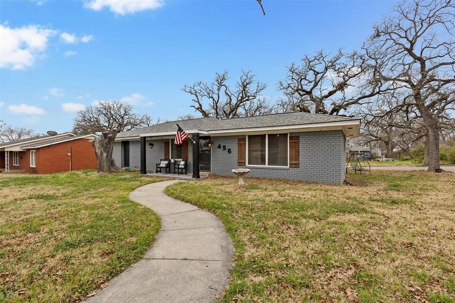 456 Alexander Road, Stephenville, TX 76401