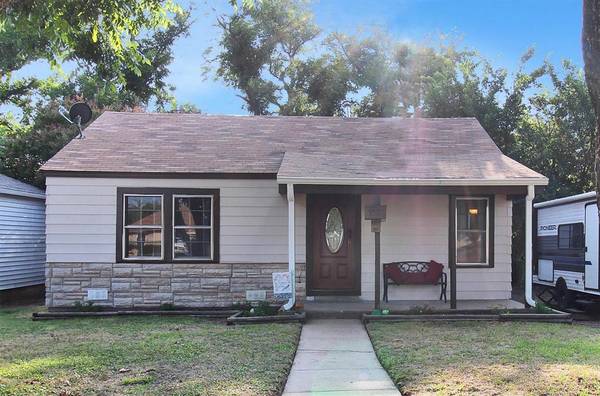 1207 Hanover Street, Weatherford, TX 76086