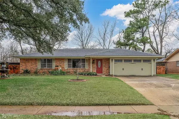 2408 Arlington Place, Bossier City, LA 71111