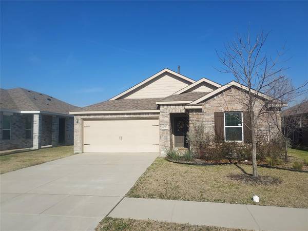 2757 Tobias Lane, Aubrey, TX 76227