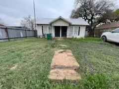 704 S 2nd Street, Bangs, TX 76823