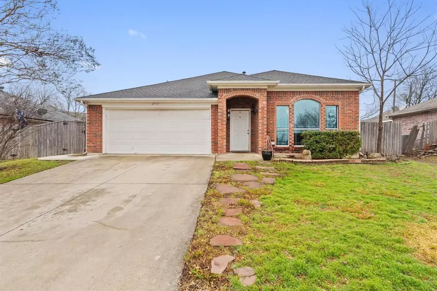 2717 Star Avenue, Glenn Heights, TX 75154