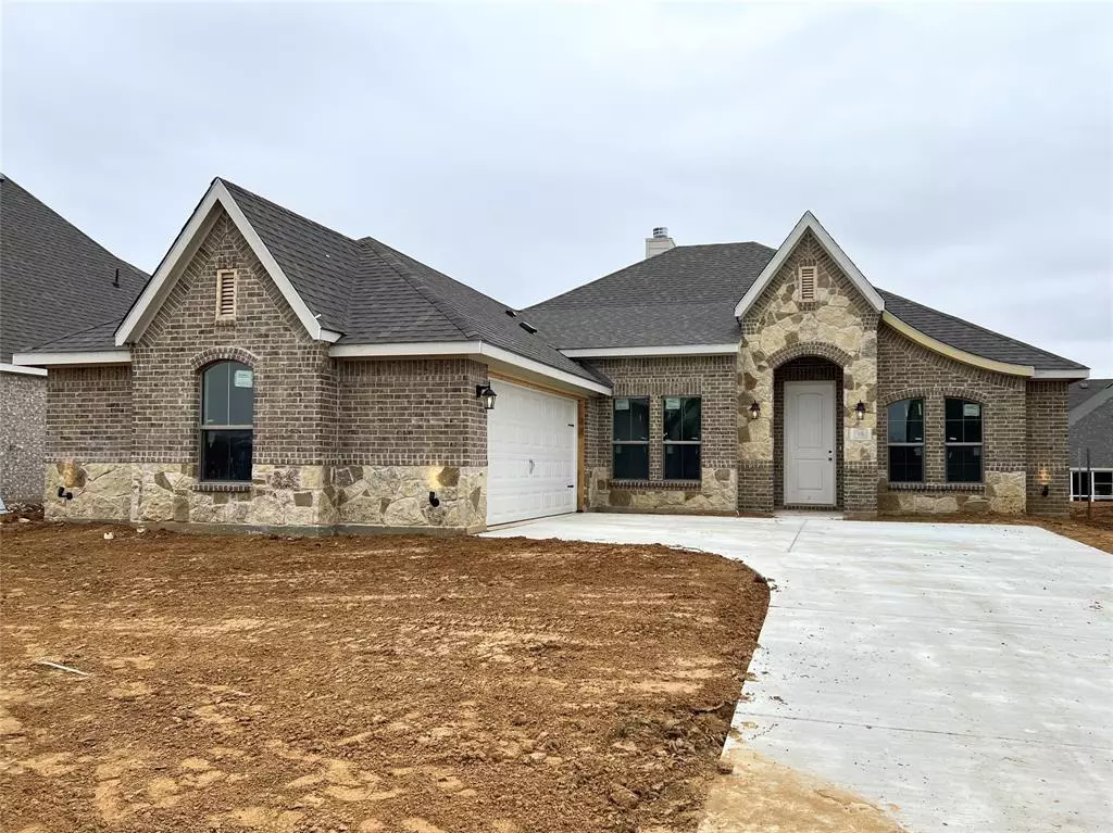 Joshua, TX 76058,38 Harrier Street