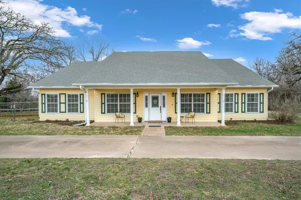 6790 County Road 1504, Athens, TX 75751