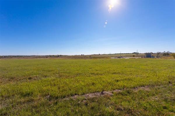 605 County Road 1122, Godley, TX 76044