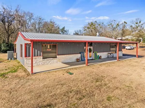 220 Quitman Street, Pittsburg, TX 75686