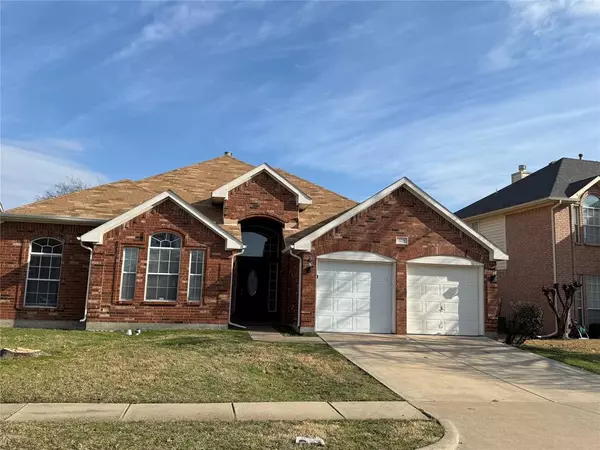 325 Jennifer, Arlington, TX 76002