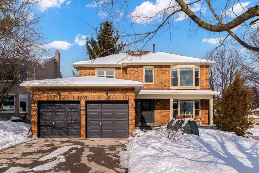 1207 Maple Gate RD, Pickering, ON L1X 1T1