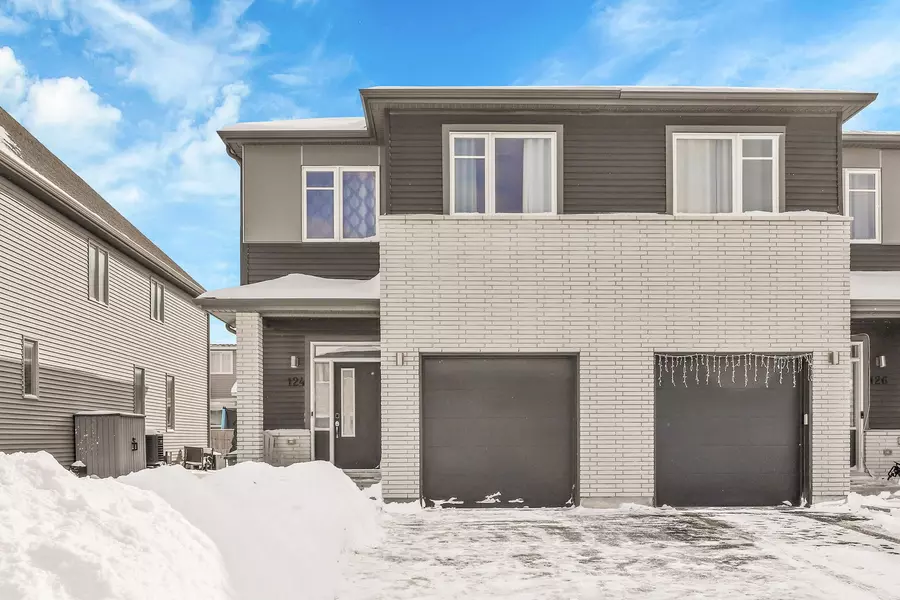 124 Jardiniere ST, Stittsville - Munster - Richmond, ON K2S 2K2