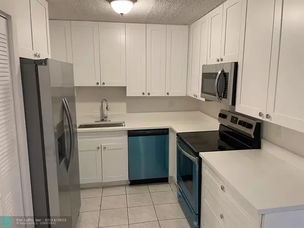 1100 SE 4th Ave  #4, Deerfield Beach, FL 33441