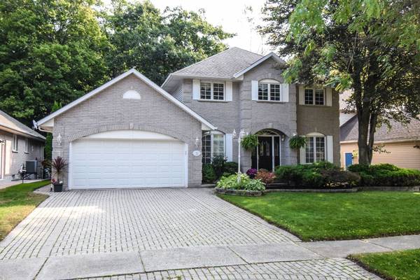 11 Milburn DR, Pelham, ON L0S 1E4