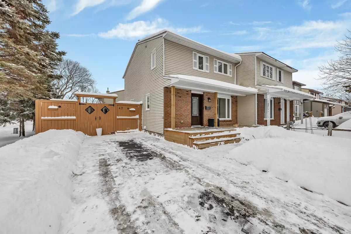 Barrhaven, ON K2J 1Z9,47 Exeter DR