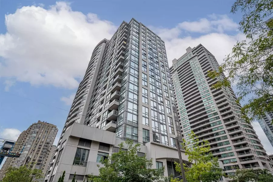 35 Hollywood AVE #PH123, Toronto C14, ON M2N 0A9