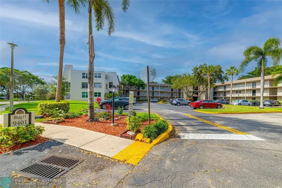 9401 Lime Bay Blvd  #302, Tamarac, FL 33321