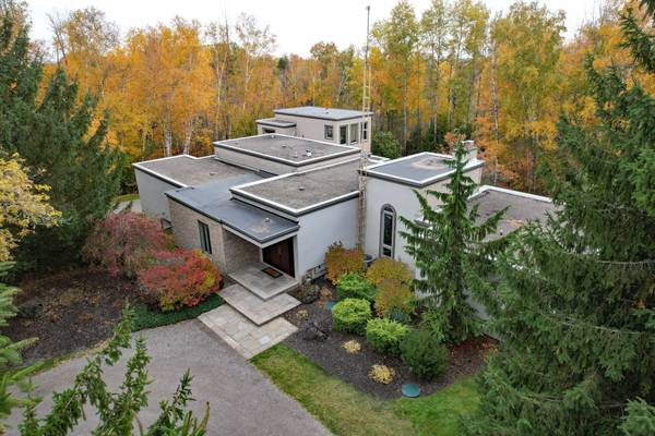 30 Cedar DR, Caledon, ON L7K 1H6