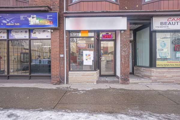 1172 Weston RD, Toronto W04, ON M6M 4P4