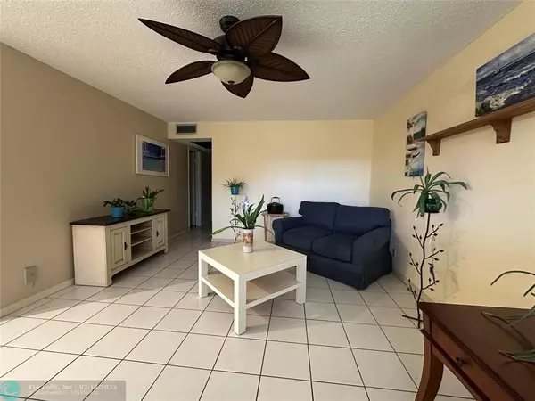 Deerfield Beach, FL 33442,206 DURHAM D  #206