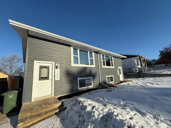 Ponoka, AB T4J 1B9,4208 48 Ave