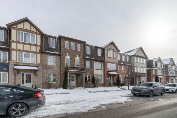 7 AFFLECK RD, Brampton, ON L7A 3Y8