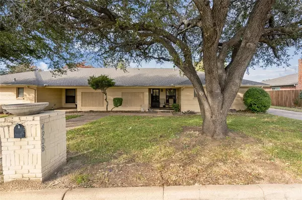 Fort Worth, TX 76109,4908 Arborlawn Drive